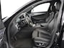BMW 5-Serie 520i M Sport | Head-Up | Leder | Stoelverwarming | Camera | Sportstoelen | Park Assist | Carplay | Sfeerverlichting | Navigatie | Cruise control | Memory | Climate control | 19'' | Bluetooth