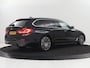 BMW 5-Serie 520i M Sport | Head-Up | Leder | Stoelverwarming | Camera | Sportstoelen | Park Assist | Carplay | Sfeerverlichting | Navigatie | Cruise control | Memory | Climate control | 19'' | Bluetooth