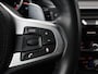 BMW 5-Serie 520i M Sport | Head-Up | Leder | Stoelverwarming | Camera | Sportstoelen | Park Assist | Carplay | Sfeerverlichting | Navigatie | Cruise control | Memory | Climate control | 19'' | Bluetooth