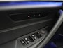 BMW 5-Serie 520i M Sport | Head-Up | Leder | Stoelverwarming | Camera | Sportstoelen | Park Assist | Carplay | Sfeerverlichting | Navigatie | Cruise control | Memory | Climate control | 19'' | Bluetooth