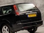 Ford Focus Wagon 2.0-16V Sport 145Pk (AIRCO, TREKHAAK, LM VELGEN, SPORTSTOELEN, ELEK RAMEN, CRUISE)