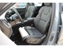 Volvo XC60 T6 350PK Automaat Plug-in hybrid AWD Ultimate Dark Trekhaak / Luchtvering / Bowers & Wilkins / Adaptive Cruise control / 360 Camera / BLIS / Stoelverwarming voor en achter / Stuurverwarming / Elektrisch bedienbare stoelen met geheugen /
