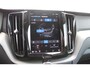 Volvo XC60 T6 350PK Automaat Plug-in hybrid AWD Ultimate Dark Trekhaak / Luchtvering / Bowers & Wilkins / Adaptive Cruise control / 360 Camera / BLIS / Stoelverwarming voor en achter / Stuurverwarming / Elektrisch bedienbare stoelen met geheugen /