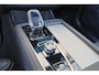 Volvo XC90 T8 Recharge AWD Ultra Black Ed. Exec. - Luchtvering - Panorama/schuifdak - IntelliSafe Assist & Surround - 360º Camera - Bowers & Wilkins audio - Adaptieve LED koplampen - Verwarmde voorstoelen, stuur & achterbank - Parkeersensoren voor & achter - Elektr. bedienb. voorstoelen met geheugen - Head up display - Draadloze tel. lader - Extra getint glas - 22' LMV