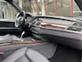 BMW X5 xDrive50i High Executive | 1e eigenaar | Full option | Soft Close | M-Sport | Dealer onderhouden |