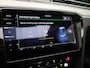 Volkswagen Passat PASSAT VARIANT 1.4 TSI GTE Business | Automaat | Navigatie | Camera | Panoramadak | Trekhaak | Lederen Bekleding | Adaptive Cruise Control | Climate Control | Stoelverwarming | Parkeersensoren | LED | Lichtmetalen velgen |