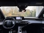 Peugeot 5008 1.2 Hybrid 145 GT | Automaat | Achteruitrijcamera | Apple carplay | Electronic climate control | Navigatie systeem full map | Voorstoelen en stuurwiel verwarmd