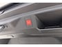 Peugeot 5008 1.2 Hybrid 145 GT 7p | Automaat | Achteruitrijcamera | Apple carplay | Electronic climate control | Navigatie systeem full map | Voorstoelen en stuurwiel verwarmd