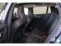 Volvo V60 T6 Recharge AWD Plus Dark - Panorama/schuifdak - IntelliSafe Assist & Surround - 360º Camera - Harman/Kardon audio - Verwarmde voorstoelen, stuur & achterbank - Parkeersensoren voor & achter - Elektr. bedienb. voorstoelen met geheugen - Head up display - Extra getint glas - 19' LMV