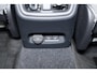 Volvo EC40 Extended Range Ultra 82 kWh - Panoramadak - IntelliSafe Assist & Surround - 360º Camera - Harman/Kardon audio - Verwarmde voorstoelen, stuur & achterbank - Parkeersensoren voor & achter - Elektr. bedienb. voorstoelen met geheugen links - Draadloze tel. lader - Warmtepomp - Extra getint glas - Inklapbare trekhaak - 20' LMV