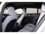 Volvo EC40 Extended Range Ultra 82 kWh - Panoramadak - IntelliSafe Assist & Surround - 360º Camera - Harman/Kardon audio - Verwarmde voorstoelen, stuur & achterbank - Parkeersensoren voor & achter - Elektr. bedienb. voorstoelen met geheugen links - Draadloze tel. lader - Warmtepomp - Extra getint glas - Inklapbare trekhaak - 20' LMV