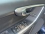 Volvo S60 1.6 T4 Kinetic 180PK AUTOMAAT! Navi l Cruise l LED l Airco ECC! 1e eigenaar l NL AUTO DEALER OH l NIEUWSTAAT!