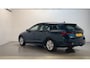 Skoda Octavia Combi 1.0 e-TSI DSG Business Edition Navigatie Parkeersensoren Trekhaak App-Connect
