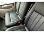 Volkswagen Transporter 2.0 TDI L1H2 Highline I Leder I Trekhaak I 3 persoons I NAP I Multifuntiestuur I
