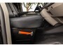 Volkswagen Transporter 2.0 TDI L1H2 Highline I Leder I Trekhaak I 3 persoons I NAP I Multifuntiestuur I