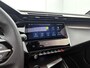 Peugeot 308 SW GT Hybrid 145pk Automaat | Navigatie | Panoramisch schuif-kanteldak | 360° Camera | Matrix LED koplampen | FOCAL Premium HiFi | Adaptieve Cruise Control | Handsfree Achterklep | Keyless | Stof/Leder/Alcantara sportstoelen | Climate Control | Parkeersensoren v+a | Draadloze Apple CarPlay / Android Auto + telefoonlader | Volledig digitaal instrumentenpaneel | Donker getint glas | Trekhaak | 18" lichtmetalen velgen |