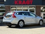Volvo V60 Kinetic 1.6 T3 150 pk - Navi - trekhaak - climate