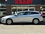 Volvo V60 Kinetic 1.6 T3 150 pk - Navi - trekhaak - climate