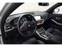 BMW 3-Serie 320i 184pk Sport Line Aut. [ Schuifdak LED Adapt.cruise Stoelverwarming ]
