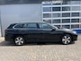 Volkswagen Passat Variant 1.5 eTSI Elegance Business / AUTOMAAT/ ACC/ DODEHOEK/ PARK.SENSOREN V+A/ CAMERA/ STUUR+STOELVERWARM./ MASSAGE/ APP-CONNECT/ ELEK.ACHTERKLEP/ KEYLESS/ DIGITAL DASH/ NAVI/ DAB/ CLIMA/ LED/ 17'' LMV