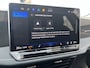 Volkswagen Passat Variant 1.5 eTSI Elegance Business / AUTOMAAT/ ACC/ DODEHOEK/ PARK.SENSOREN V+A/ CAMERA/ STUUR+STOELVERWARM./ MASSAGE/ APP-CONNECT/ ELEK.ACHTERKLEP/ KEYLESS/ DIGITAL DASH/ NAVI/ DAB/ CLIMA/ LED/ 17'' LMV