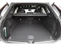 Volvo XC60 T8 Plug-in hybrid AWD Ultra Dark Exec. Ed. | Actieve Luchtvering | Bowers & Wilkins Audio | Head-up Display | 360 Graden Camera | Panoramadak | Lichtmetalen Velgen 22 inch | Elektrisch Verstelbare Voorstoelen | Geventileerde Stoelen | Massagefunctie | Keyless Entry | BLIS