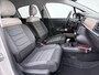 Citroën C3 Shine 110pk Automaat | Navigatie | Achteruitrijcamera | Climate Control | Cruise Control | Parkeersensoren | Led koplampen | Comfortstoelen | DAB+ radio | Apple Carplay / Android Auto | Bluetooth | Elektrisch inklapbare spiegels | Afwijkende dakkleur | Donker getint glas | 17" lichtmetalen velgen |