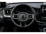 Volvo XC60 2.0 T8 Plug-in hybrid AWD Ultra Black Edition Executive | Luchtvering | 22" | Gelamineerd Glas | Bowers & Wilkins | Stoelmassage & Ventilatie | Stoel & Stuurverwarming | 360 Camera | Pilot Assist | BLIS |