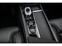 Volvo XC60 2.0 T8 Plug-in hybrid AWD Ultra Black Edition Executive | Luchtvering | 22" | Gelamineerd Glas | Bowers & Wilkins | Stoelmassage & Ventilatie | Stoel & Stuurverwarming | 360 Camera | Pilot Assist | BLIS |