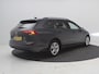 Volkswagen Golf Variant 1.5 eTSI Life Business AUTOMAAT / Trekgewicht 1.400 kg / Navigatie / Apk tot 11-2027 /Digitaal dashboard / Climate control / Navigatie / Apple Carplay Android /