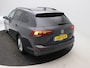 Volkswagen Golf Variant 1.5 eTSI Life Business AUTOMAAT / Trekgewicht 1.400 kg / Navigatie / Apk tot 11-2027 /Digitaal dashboard / Climate control / Navigatie / Apple Carplay Android /