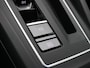 Volkswagen Golf Variant 1.5 eTSI Life Business AUTOMAAT / Trekgewicht 1.400 kg / Navigatie / Apk tot 11-2027 /Digitaal dashboard / Climate control / Navigatie / Apple Carplay Android /