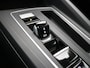 Volkswagen Golf Variant 1.5 eTSI Life Business AUTOMAAT / Trekgewicht 1.400 kg / Navigatie / Apk tot 11-2027 /Digitaal dashboard / Climate control / Navigatie / Apple Carplay Android /