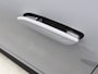 Mercedes-Benz CLA 200 Business Solution AMG 58 kWh | Premium pakket | Winterpakket | Nightpakket | MBUX Augmented Reality navigatie | Massagefunctie | 19” vijfspaaks lichtmetalen AMG-velgen | Vast panoramadak | URBAN GUARD |