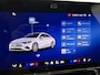 Mercedes-Benz CLA 200 Business Solution AMG 58 kWh | Premium pakket | Winterpakket | Nightpakket | MBUX Augmented Reality navigatie | Massagefunctie | 19” vijfspaaks lichtmetalen AMG-velgen | Vast panoramadak | URBAN GUARD |