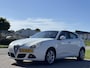 Alfa Romeo Giulietta 1.4 T Distinctive trekhaak cruise pdc