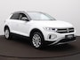 Volkswagen T-Roc 1.5 TSI Style Automaat - Navigatie - Camera - ACC- Side Assist - Achterklep elektrisch - Park Assist