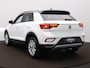 Volkswagen T-Roc 1.5 TSI Style Automaat - Navigatie - Camera - ACC- Side Assist - Achterklep elektrisch - Park Assist