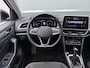 Volkswagen T-Roc 1.5 TSI Style Automaat - Navigatie - Camera - ACC- Side Assist - Achterklep elektrisch - Park Assist