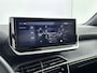 Peugeot 2008 SUV 1.2 145pk Hybrid GT Automaat | Draadloos Carplay | Camera | Stoelverwarming | Elektrisch bestuurdersstoel met Massage | Dodehoekbewaking