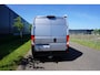 Citroën Jumper 2.2 BlueHDi 140 L2H2 3.5t Automaat |Nieuwstaat |Luifel |Trekhaak |Camera |Cruise |Navi |Carplay |Android auto |Stoelverwarming |Metallic |Nieuwe type |2e airbag
