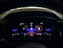 Volkswagen T-Roc 1.5 TSI R-Line, Panodak, Trekhaak, Zomer en Winterbanden, ACC, Black Pack