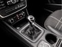 Mercedes-Benz A-klasse 180 Sport (NAVIGATIE, BLACK PACK, LEDER, GETINT GLAS, ZWART HEMEL, SPORTSTOELEN, PARKEERSENSOREN, CRUISE, NIEUWE APK, NIEUWSTAAT)