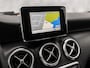Mercedes-Benz A-klasse 180 Sport (NAVIGATIE, BLACK PACK, LEDER, GETINT GLAS, ZWART HEMEL, SPORTSTOELEN, PARKEERSENSOREN, CRUISE, NIEUWE APK, NIEUWSTAAT)