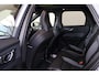 Volvo XC60 T6 Recharge AWD Plus Black Edition - Panorama/schuifdak - IntelliSafe Assist & Surround - 360º Camera - Harman/Kardon audio - Verwarmde voorstoelen, stuur & achterbank - Parkeersensoren voor & achter - Elektr. bedienb. voorstoelen met geheugen - Head up display - Draadloze tel. lader - Extra getint glas - 21' LMV