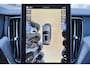 Volvo XC60 T6 Recharge AWD Plus Black Edition - Panorama/schuifdak - IntelliSafe Assist & Surround - 360º Camera - Harman/Kardon audio - Verwarmde voorstoelen, stuur & achterbank - Parkeersensoren voor & achter - Elektr. bedienb. voorstoelen met geheugen - Head up display - Draadloze tel. lader - Extra getint glas - 21' LMV