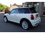 MINI Cooper S 3-Deurs 2.0 Chili LEER SFEERVERLICHTING RUIT+STOELVERWARMING UNION-JACK STUURFLIPPERS CRUISE PDC CLIMA 17"LMV DUO-TONE