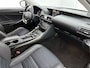 Lexus IS 300h Hybrid Business Line | Afneembare Trekhaak | Parkeersensoren | Stoelverwarming |