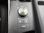 Lexus IS 300h Hybrid Business Line | Afneembare Trekhaak | Parkeersensoren | Stoelverwarming |