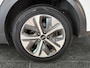 Kia Niro EV e-Niro DynamicPlusLine 64kWh 204pk | SOH 100% | 3-FASEN LADER | WARMTEPOMP | SCHUIF/KANTELDAK | NAVI | CAMERA | STOELVERW. |